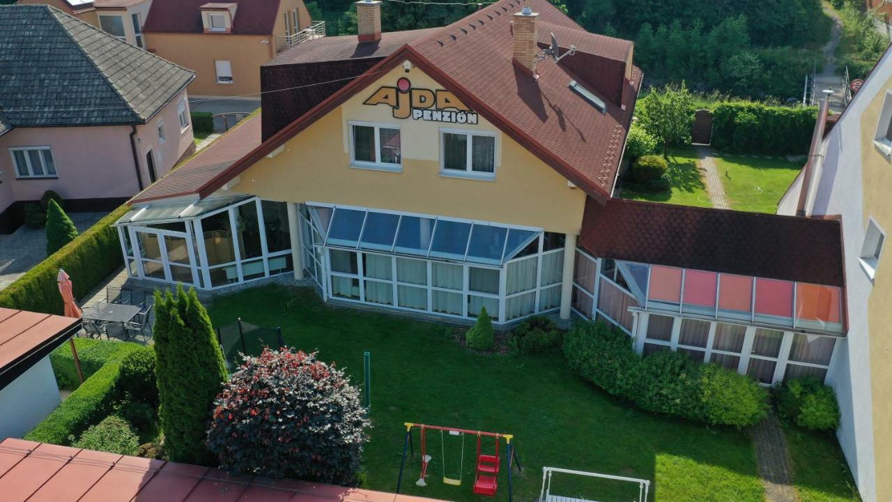 Penzion Ajda Liptovský Mikuláš Eksteriør bilde